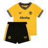 Wolves Heimtrikot 2023-24 Kurzarm (+ kurze hosen)